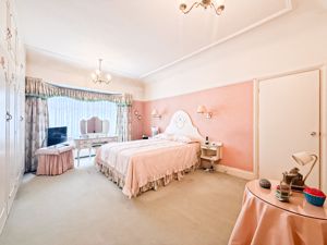 Photo 24- click for photo gallery